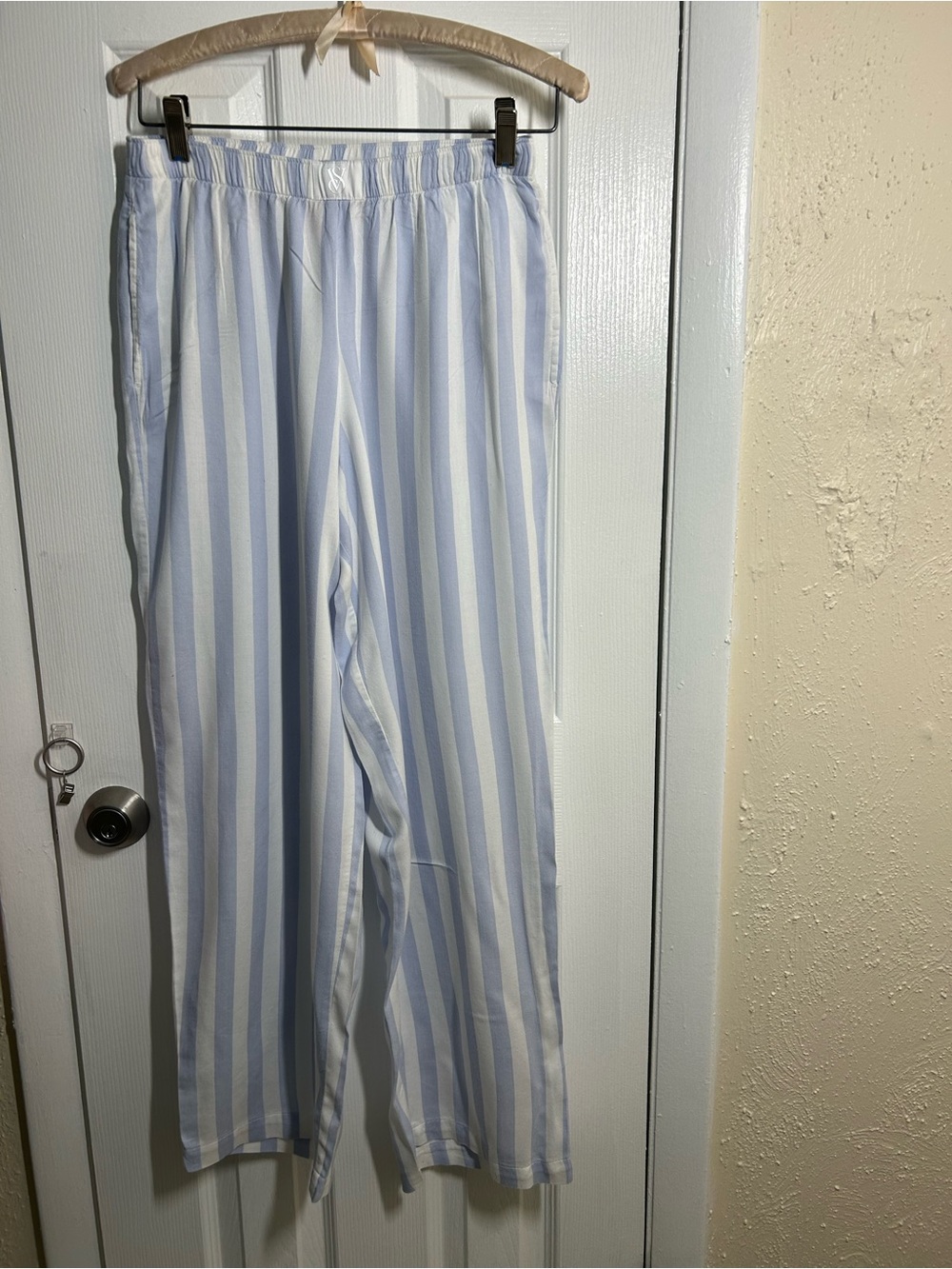 Victoria’s Secret Blue White Striped Pajama Pants Women’s Short Lounge Sleep